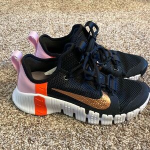 Nike Free Metcon Womens
Black Copper Running Shoes CJ6314-086
Worn once size 7